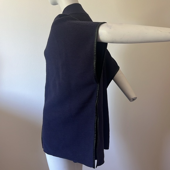 Chicos Zip Front Ruana - Picture 7 of 13